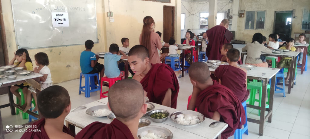 海外孤児院、食事支援